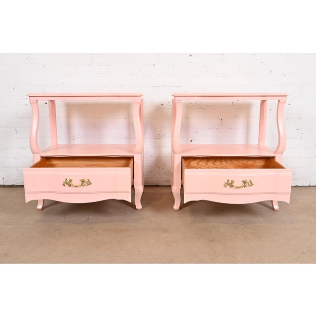 John Widdicomb French Provincial Louis XV Pink Lacquered Nightstands, Newly Refinished For Sale In South Bend - Image 6 of 13