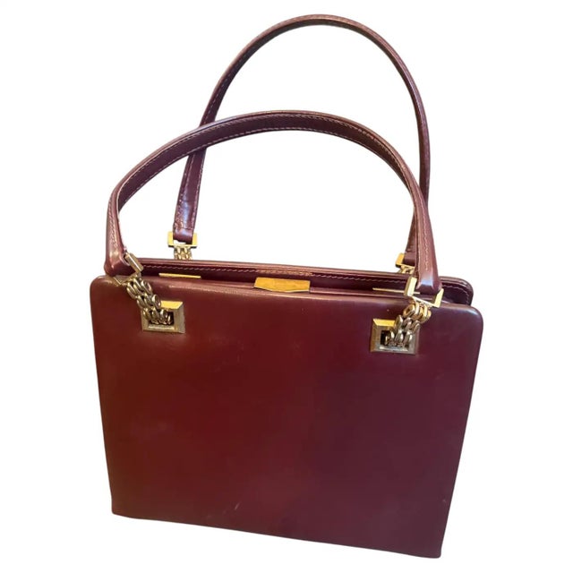 A 1960s Gucci Vintage Red Leather and Brass Hardware Evening Bag For Sale - Image 15 of 18