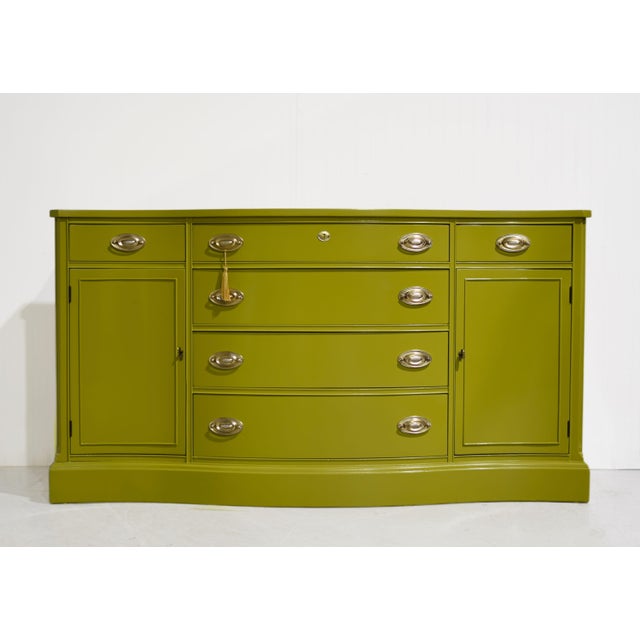 Bassett Furniture Mid Century Federal Style Serpentine Front Credenza by Bassett Furniture in Green - Newly Painted For Sale - Image 4 of 15