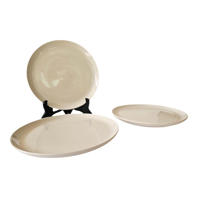 Russel Wright Oneida Linen White 11-1/2" Dinner Plates - Set of Three - Euc - New - Unused For Sale
