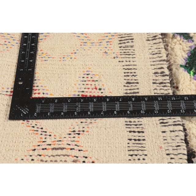Textile Vintage Azilal Moroccan Rug, 06'04 X 11'04 For Sale - Image 7 of 10