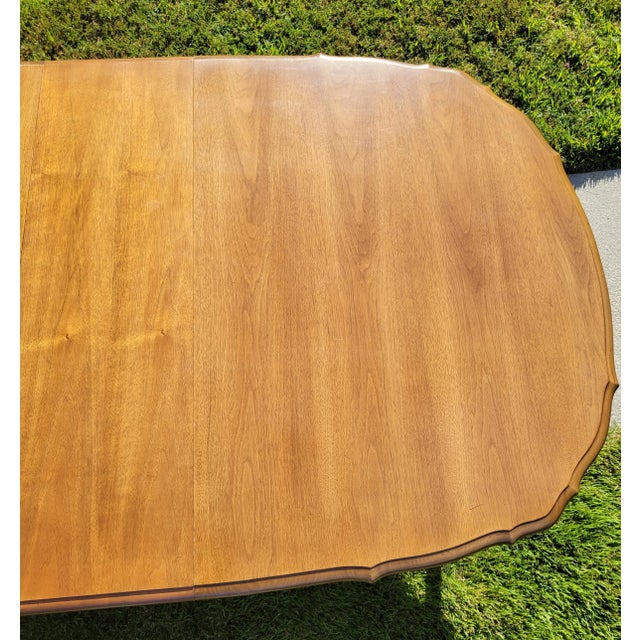 1960s Thomasville French Provincial Walnut Dining Table and 6 Chairs - Set of 7 For Sale - Image 9 of 15