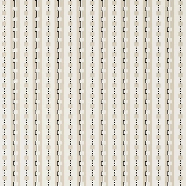 Contemporary Sample - Schumacher X David Oliver Plaza Wallpaper in Felt For Sale - Image 3 of 3