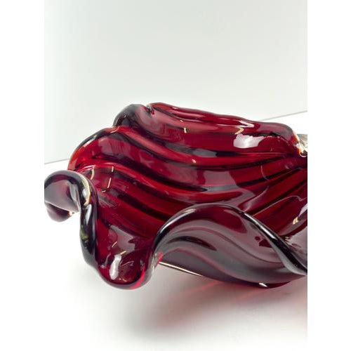 Glass Large Red Sommerso Murano Glass Shell Bowl attributed to Alfredo Barbini, 1960s For Sale - Image 7 of 12