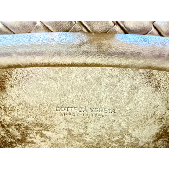 2025 Bottega Veneta Lauren 1980 Gold Leather Clutch Shoulder Bag Pouch Handbag For Sale - Image 15 of 17