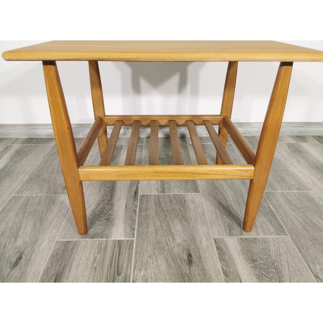 Mid-Century Modern Mid-Century Brown Coffee Table For Sale - Image 3 of 16