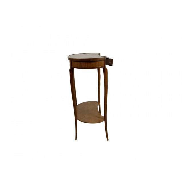 A Vintage French Style Kidney Bean Shaped Two-Tier Occasional Side Table For Sale - Image 4 of 7