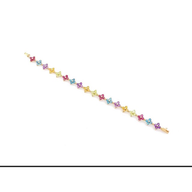 1990s 14k Yellow Gold Amethyst Blue Topaz Citrine Garnet Peridot Floral Bracelet For Sale - Image 4 of 7