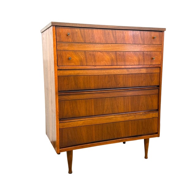 1950s Vintage Mid-Century Modern Walnut Dresser Set - 6 Drawer Lowboy & 4-Drawer Highboy Chest of Drawers - Set of 2 For Sale - Image 11 of 11