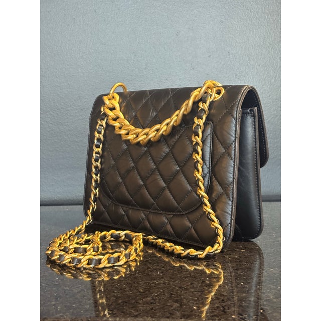 Modern Chanel Pocket Flap Bag For Sale - Image 3 of 10