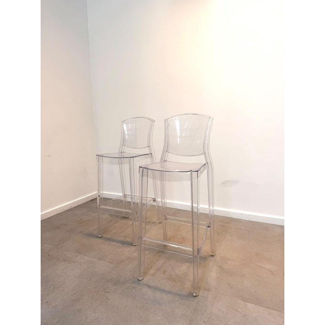 Dibi Bar Stool in Clear Acrylic For Sale - Image 4 of 5