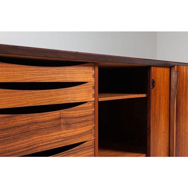 Sideboard in Rosewood attributed to Henry Rosengren Hansen for Brande Møbelindustri, Denmark, 1960s For Sale - Image 16 of 18