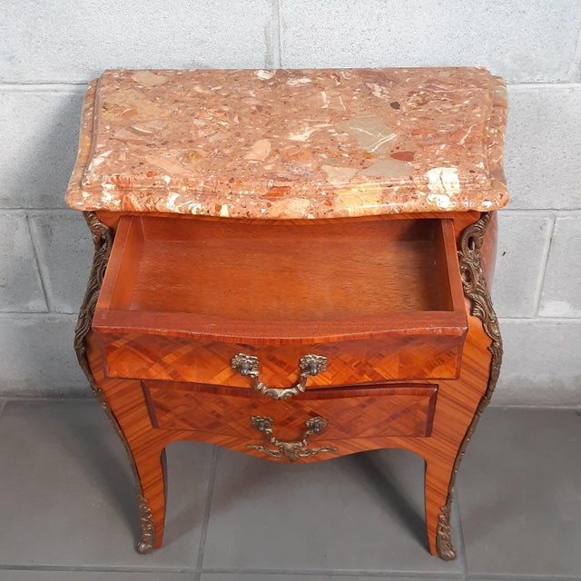Wood Louis XV Curved Inlaid Bedside Tables with Marble Tops, 20th Century, Set of 2 For Sale - Image 7 of 11