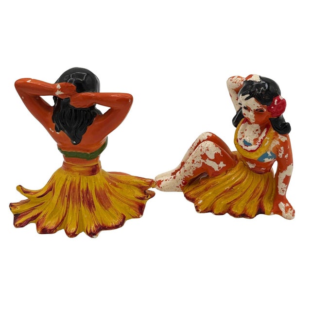 Mid-Century Modern 1950s Mid-Century Hawaiian Sitting Hula Girl Ceramic Figure Statue Set, Pair For Sale - Image 3 of 7