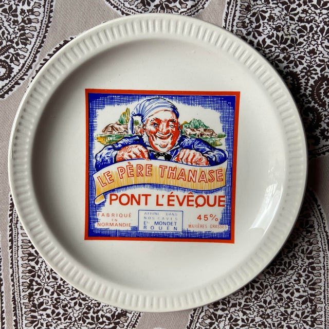 French Provincial Cheese Plate Service from Saint Amand, 1970s, Set of 9 For Sale - Image 4 of 10