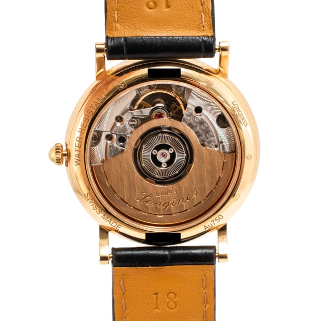 Early 21st Century Longines Présence Heritage 34mm l4.767.8 White Dial 18k Yellow Gold Watch For Sale - Image 5 of 11