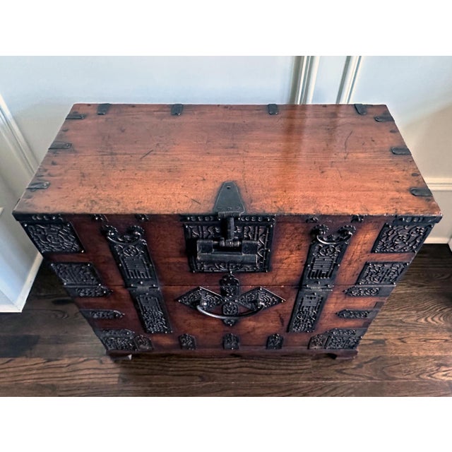 Antique Korean Bandaji Chest Pyongan Do Dynasty For Sale - Image 10 of 14