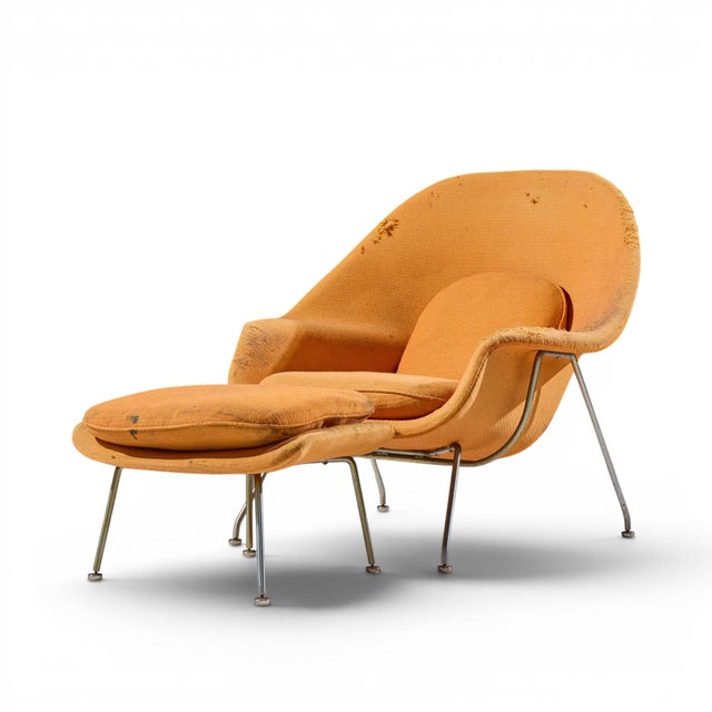 Mid-Century Modern Eero Saarinen for Knoll Mid Century Womb Chair With Ottoman For Sale - Image 3 of 10