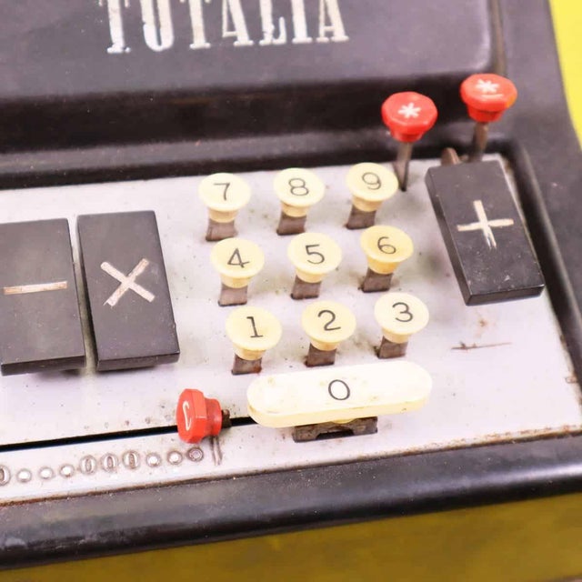 Mechanical Calculator from Totalia, 1940s For Sale - Image 3 of 10
