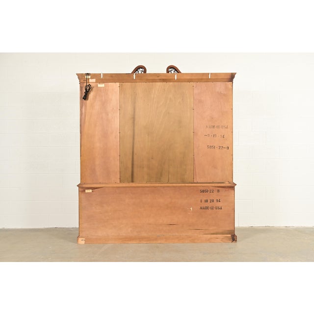 Henredon Georgian Carved Mahogany Lighted Breakfront Bookcase Cabinet For Sale - Image 15 of 17