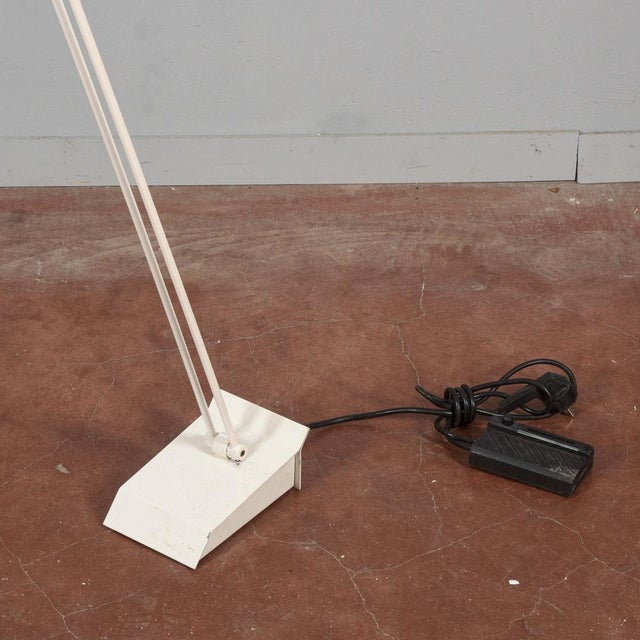 Rare "samurai" style floor lamp, an undisputed icon of 1950s italian design, attributed to the prestigious stilnovo brand....