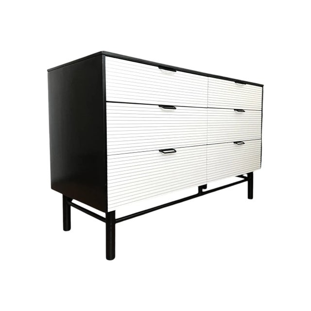 Black Restored Mid-Century Modern Dresser in Black & White With Ribbed Drawer Fronts For Sale - Image 8 of 12