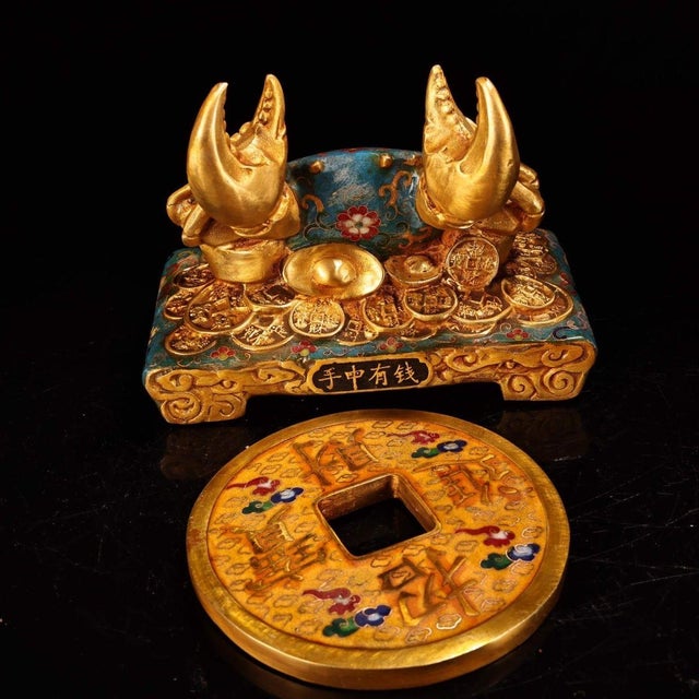 Mid 20th Century Vintage Cloisonne Enamel Crab & Coin Sculpture – 9.8" Auspicious Wealth Figure For Sale - Image 5 of 9