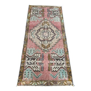 Turkish Yastik Rug 1'6" x 3'1" For Sale