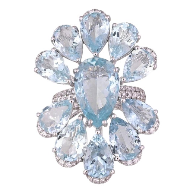 Set in 18k White Gold, 16.20 Carats Aquamarine & Diamond Oversized Cocktail Ring, Size 6 For Sale