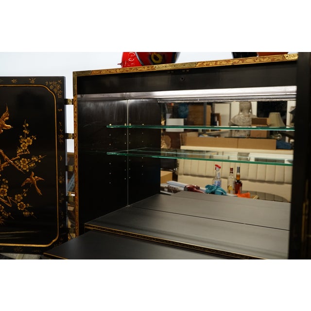 Chinoiserie Style George III Lacquer Bar Cabinet From Baker's Stately Homes Collection For Sale - Image 13 of 17