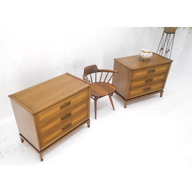 Mid-Century Modern Pair Three Drawers Light Walnut Banded Drawers Drop Pulls Bachelor Chests MINT! For Sale - Image 3 of 13