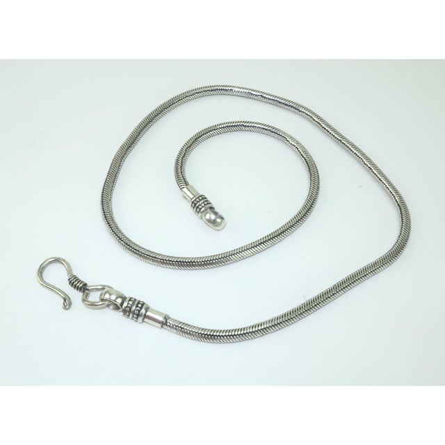 Silver Metal Articulated Butterfly Pendant Necklace, c.1970 For Sale - Image 9 of 12