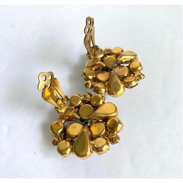 Kramer Necklace & Clip on Earrings Demi Parure Vintage 50s Pearl Rhinestone Aurora Borealis Crystal Signed For Sale - Image 9 of 12