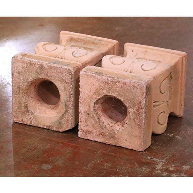 Pair of Mid-Century French Trompe L’Oeil Concrete Medicis Fruit Vases on Stand For Sale - Image 11 of 12