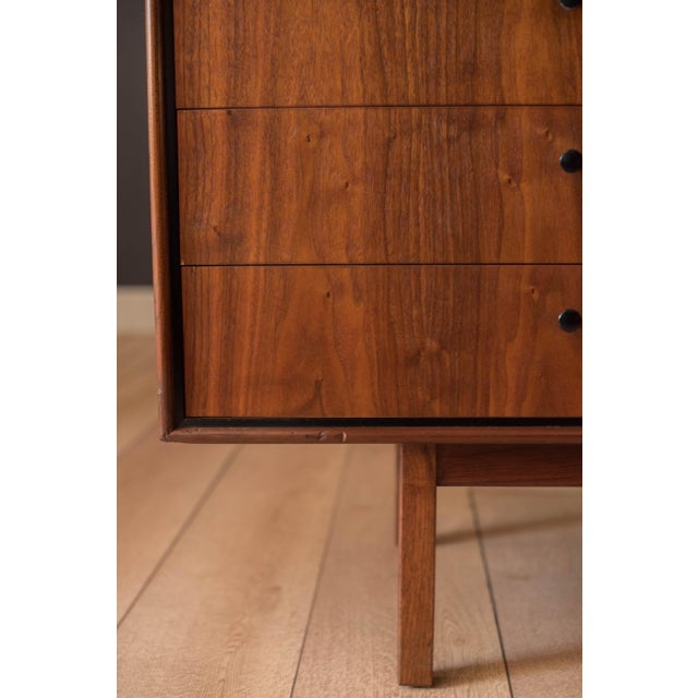 Mid Century Modern Walnut 12-Drawer Dresser by Jack Cartright for Founders Co. For Sale - Image 18 of 18