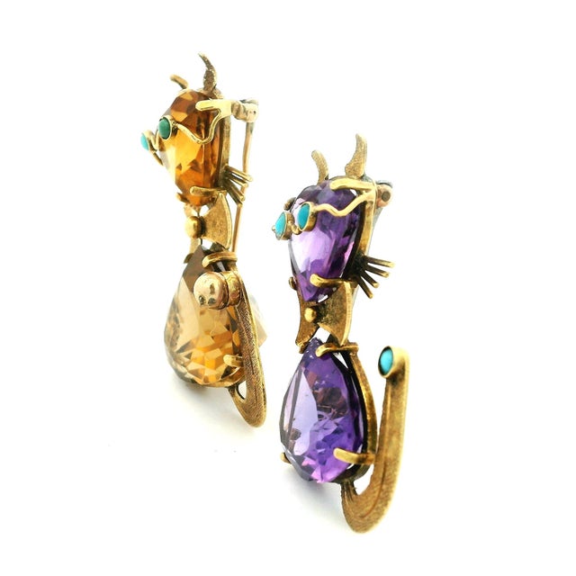 1950s 1950s Mid-Century 18k Gold Amethyst, Citrine and Turquoise Cat Brooch Pair For Sale - Image 5 of 12