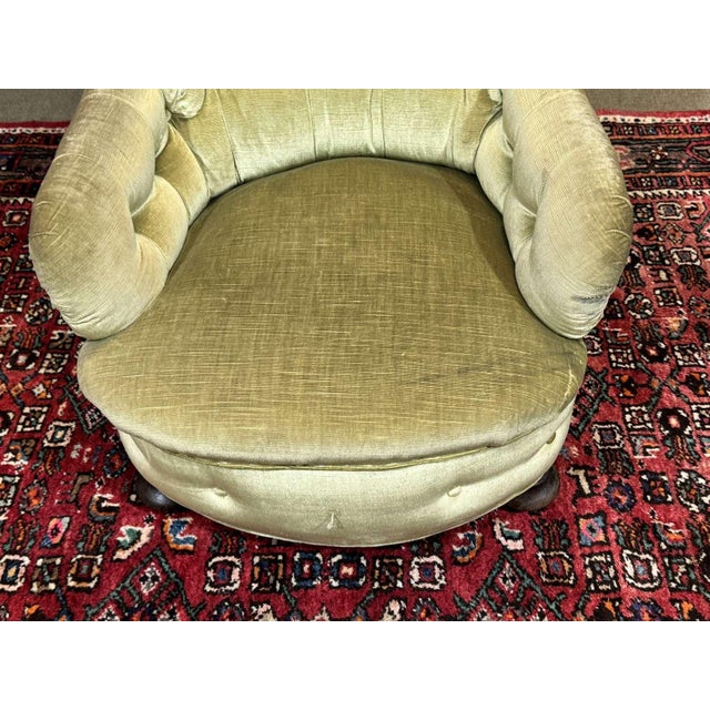 English Chaise Longue, Late 19th Century For Sale - Image 4 of 12