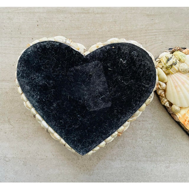 Textile Vintage Seashell Heart Shaped Jewelry Trinket Box For Sale - Image 7 of 8