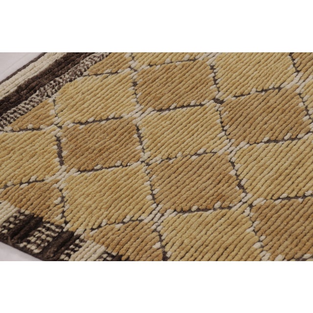 Contemporary Rug & Kilim’s Scandinavian Inspired Runner Rug, Gold Diamond Geometric Patterns For Sale - Image 3 of 8