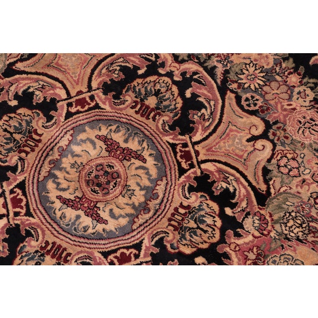 Shabby Chic 1990's Pak-Persian Black/Tan Wool Rug - 4'6'' X 7'2'' For Sale In New York - Image 6 of 9
