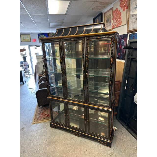 1980s Drexel Heritage Chinoiserie Pagoda Top Curio Display Chairish