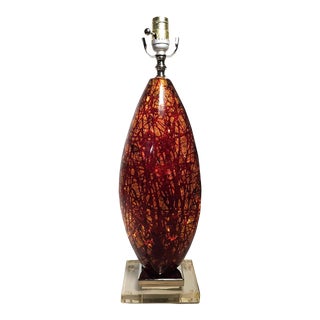 Late 20th Century Italian Lucite Variegated Amber Look Table Lamp For Sale