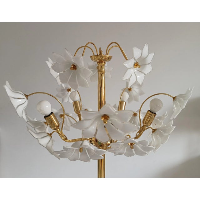Gorgeous, extremly rare and huge Murano glass chandelier floral floor lamp, Italy, 1970s. This lamp consists of the brass...