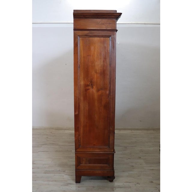 Large Antique 19th Century 4-Door Wardrobe in Walnut For Sale - Image 9 of 18