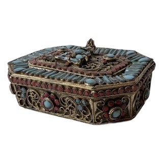 1950s Tibetan or Nepalese Filigree Prayer Box (Ghau) Featuring a Central Deity Figure For Sale