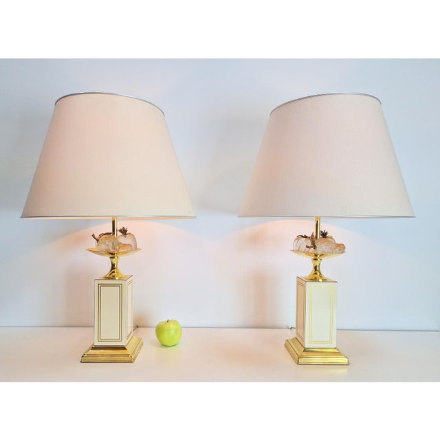 1970s Regency Fruit Bowl Table Lamps in Brass and Crystal from Maison Le Dauphin, 1970s, Set of 2 For Sale - Image 5 of 13