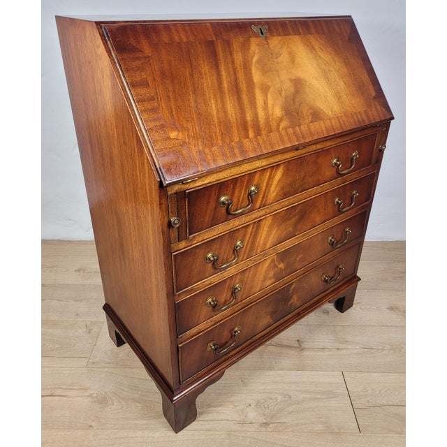 1960s Vintage Writing Bureau Desk in Leather and Mahogany, 1960s For Sale - Image 5 of 18