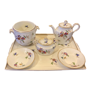 Late 20th Century Richard Ginori Italy Floral Porcelain Tea Service Set With Tray, Sugar, Creamer & Saucers - Set of 6