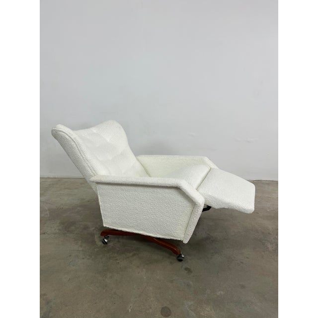 Dimensions: H 36” x W 28” x SD 23” x SH 20" Pair of 1970s Italian reclining armchairs, newly upholstered in off-white...