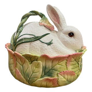 1990s Fitz & Floyd "Le Lapin" Large Oval Covered Vegetable Bowl For Sale